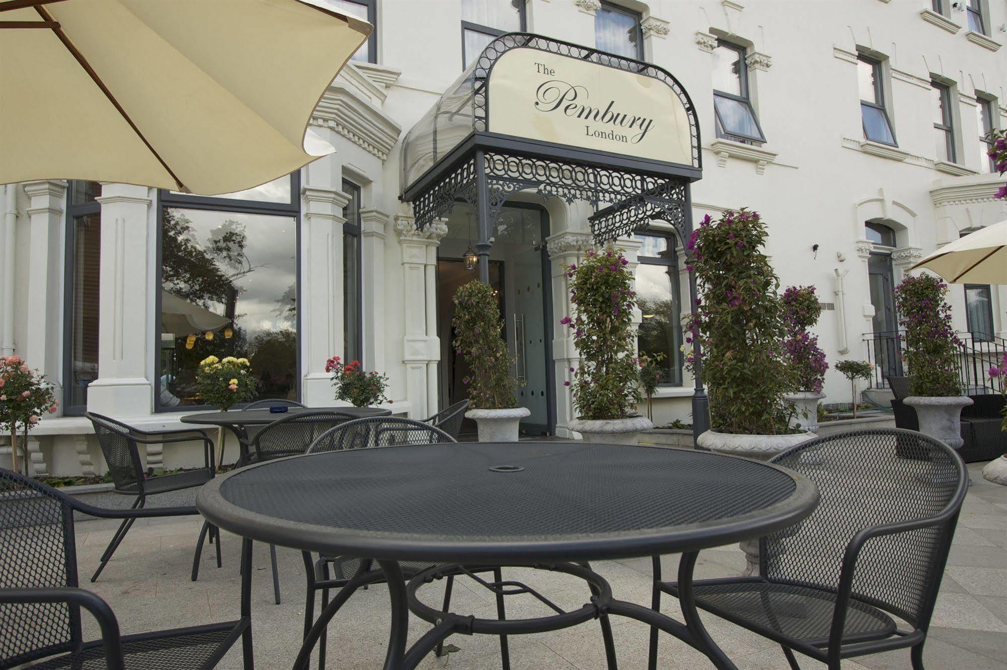 Pembury Hotel At Finsbury Park London Exterior photo